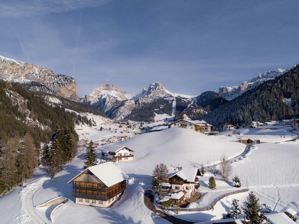 Villa Al Bosco Selva di Val Gardena Exterior foto